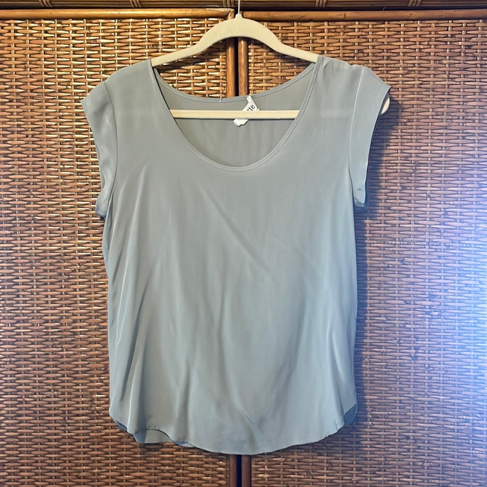 Grey silk shell size Small Otte brand